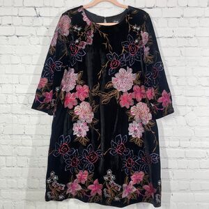 Beige by Eci Sheat Mini Dress Women Size 8 Black Velvet Burnout Embroidered Boho